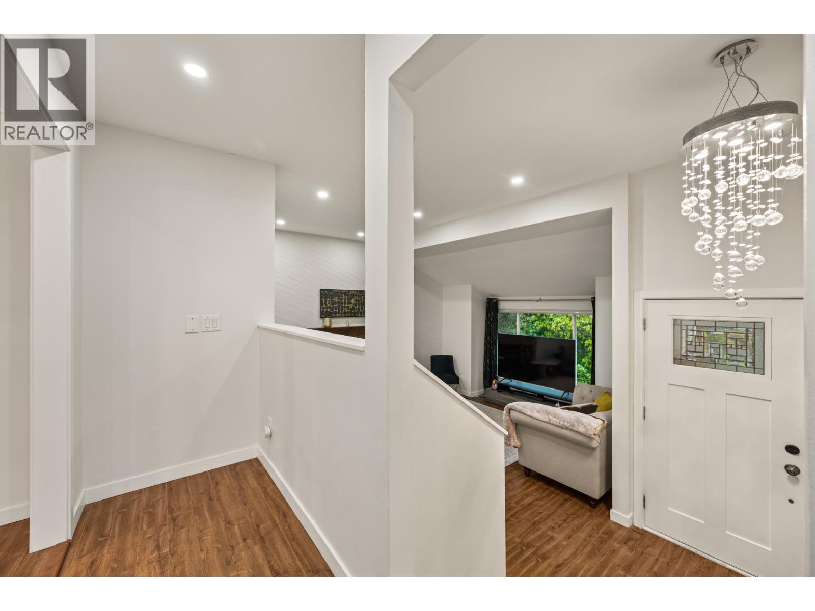 12403 Laity Street, Maple Ridge, British Columbia  V2X 5B4 - Photo 9 - R3114689