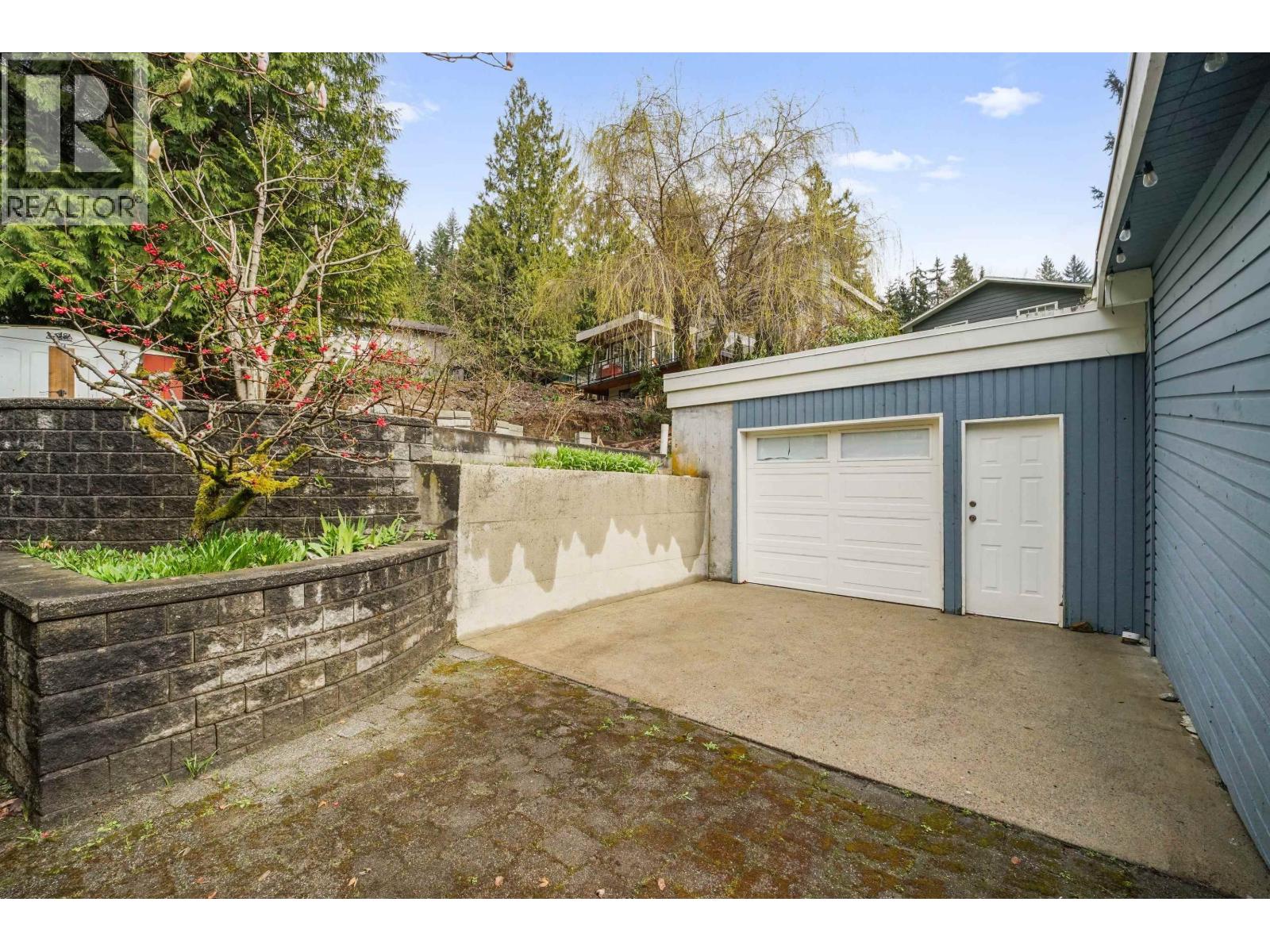 129 Roe Drive, Port Moody, British Columbia  V3H 3M9 - Photo 22 - R3114704