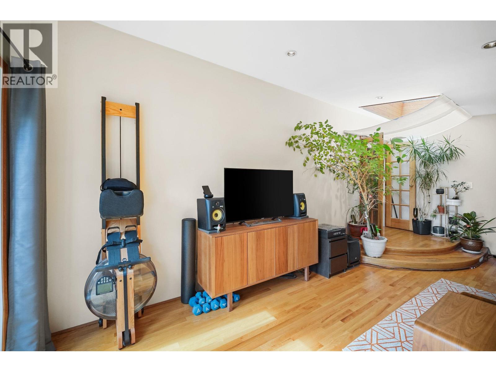 129 Roe Drive, Port Moody, British Columbia  V3H 3M9 - Photo 5 - R3114704