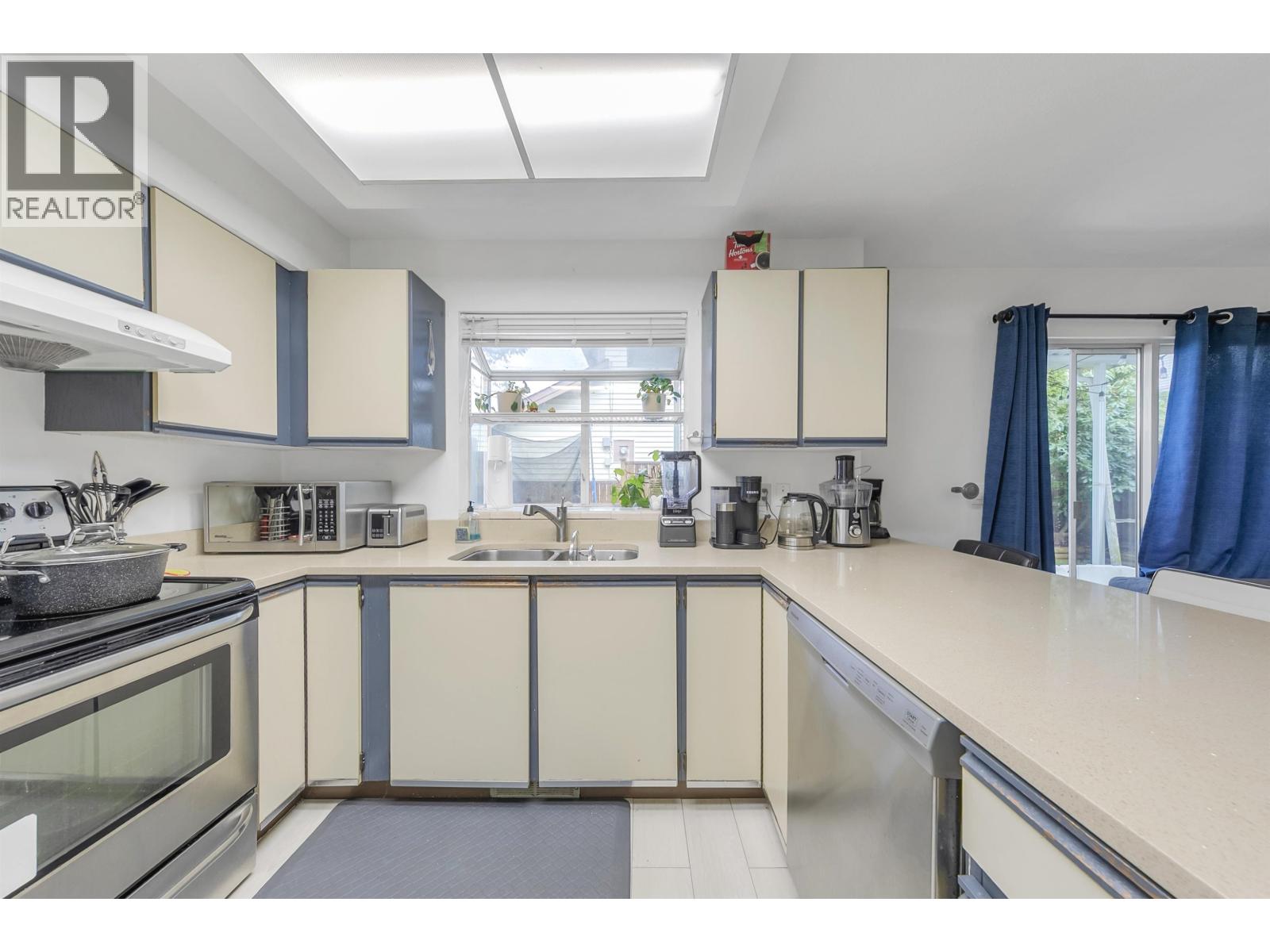 1280 Sherman Street, Coquitlam, British Columbia  V3B 6L7 - Photo 9 - R3114706