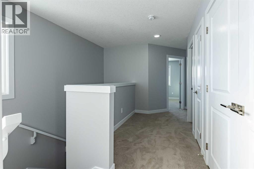 7 Heritage Point, Cochrane, Alberta  T4C 3K7 - Photo 13 - A2291321