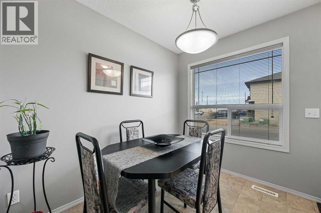 165 Saddlebrook Point NE, Calgary, Alberta  T3J 0G3 - Photo 4 - A2291859