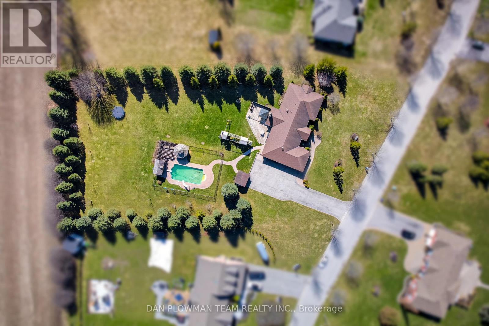 11 Steepleview Court, Oshawa, Ontario  L1H 0S6 - Photo 50 - E13032046