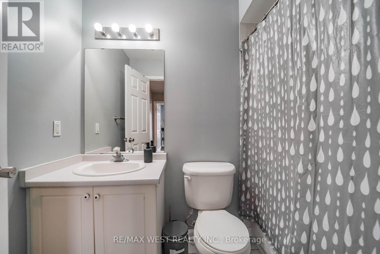 52 Torr Lane, Ajax, Ontario  L1S 7M9 - Photo 6 - E13032078