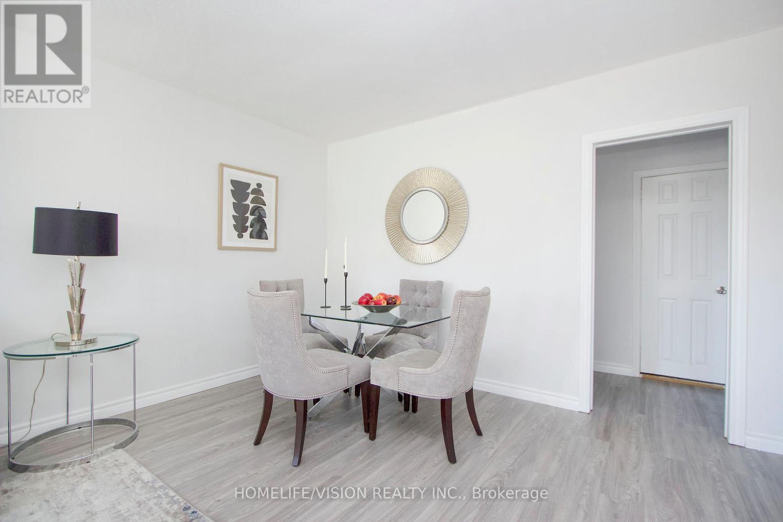 530 Dean Avenue, Oshawa, Ontario  L1H 3E5 - Photo 11 - E13032108