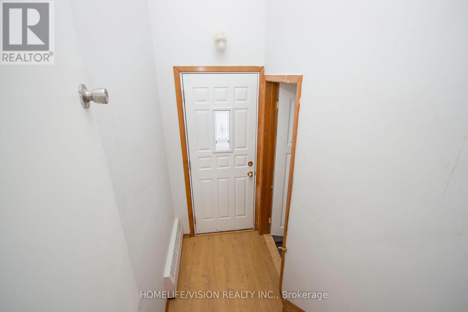 530 Dean Avenue, Oshawa, Ontario  L1H 3E5 - Photo 18 - E13032108