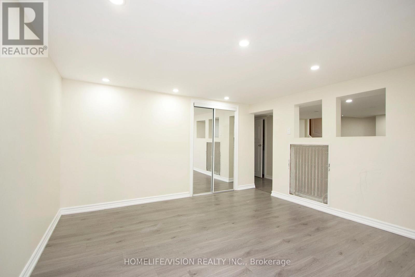 530 Dean Avenue, Oshawa, Ontario  L1H 3E5 - Photo 22 - E13032108