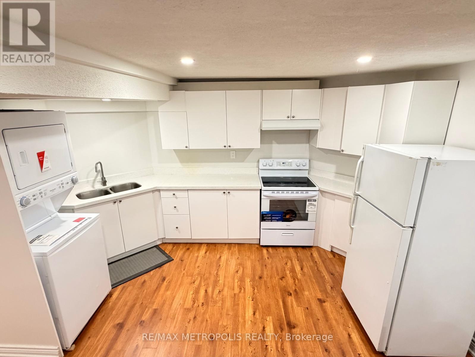 #basement - 216 Gwendolyn Street, Pickering, Ontario  L1V 4N9 - Photo 4 - E13032114