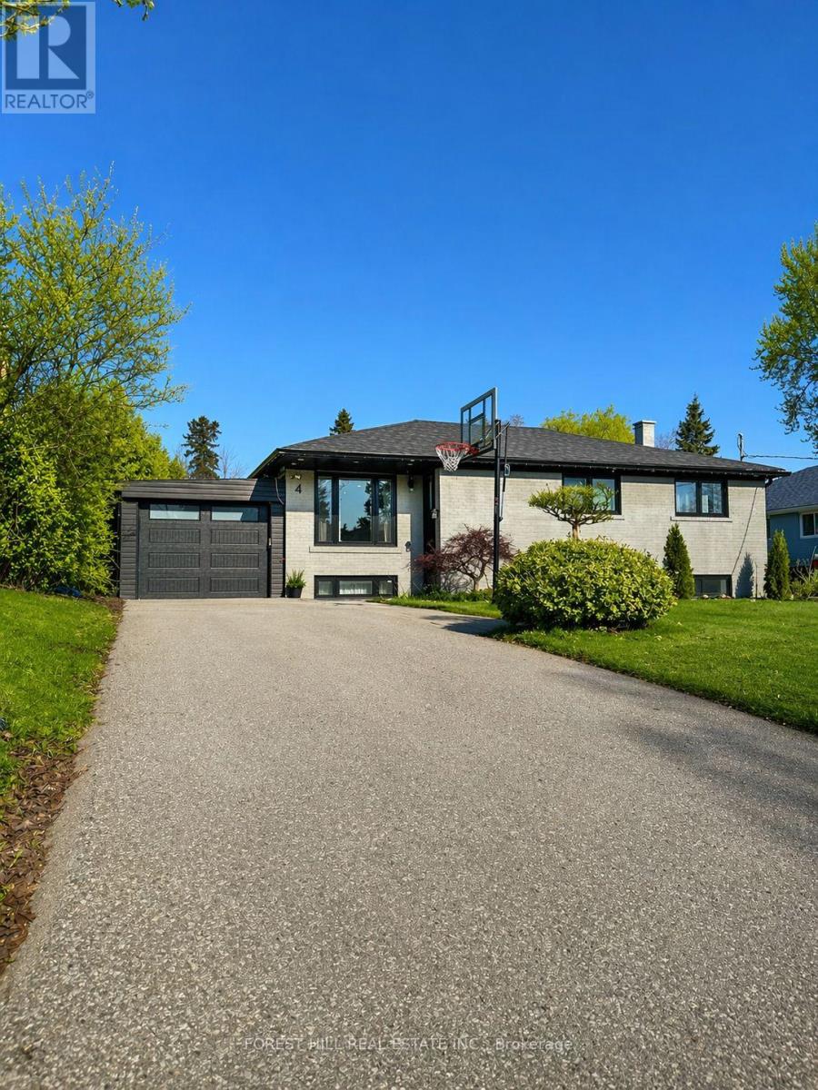 4 Holman Crescent, Aurora, Ontario  L4G 1Z9 - Photo 2 - N12949584