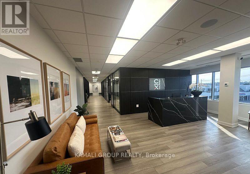 Executive Wing - 1135 Stellar Drive, Newmarket, Ontario  L3Y 7B8 - Photo 11 - N12991212