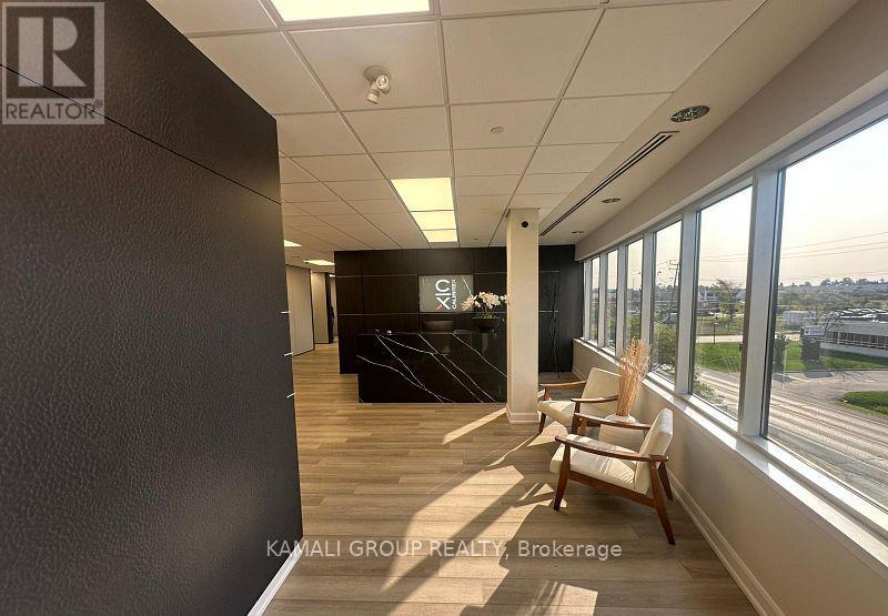 Executive Wing - 1135 Stellar Drive, Newmarket, Ontario  L3Y 7B8 - Photo 8 - N12991212