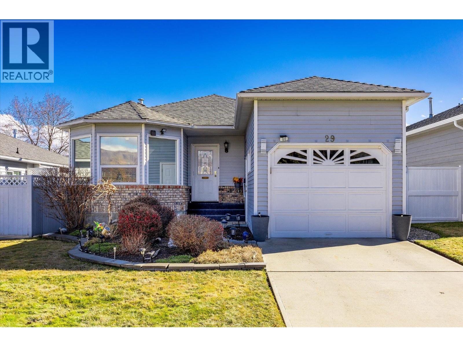 1101 Cameron Avenue Unit# 29, Kelowna, British Columbia  V1Y 8V7 - Photo 2 - 10384484