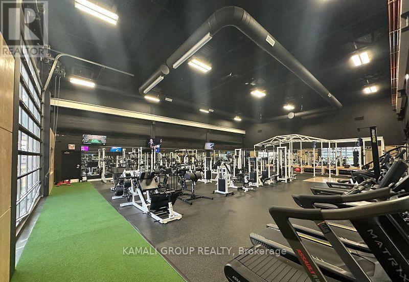 Executive Wing - 1135 Stellar Drive, Newmarket, Ontario  L3Y 7B8 - Photo 25 - N12991212