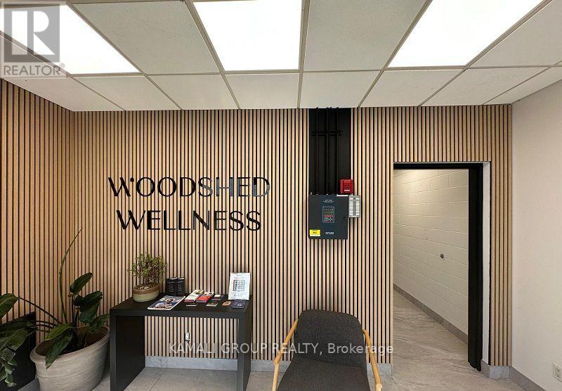 Executive Wing - 1135 Stellar Drive, Newmarket, Ontario  L3Y 7B8 - Photo 17 - N12991212