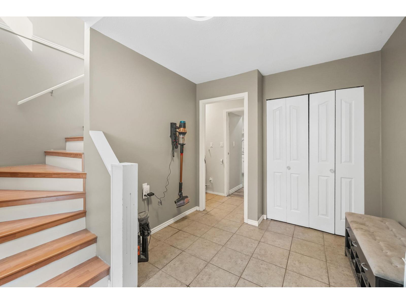 34671 Immel Street, Abbotsford, British Columbia  V2S 4T8 - Photo 6 - R3114711