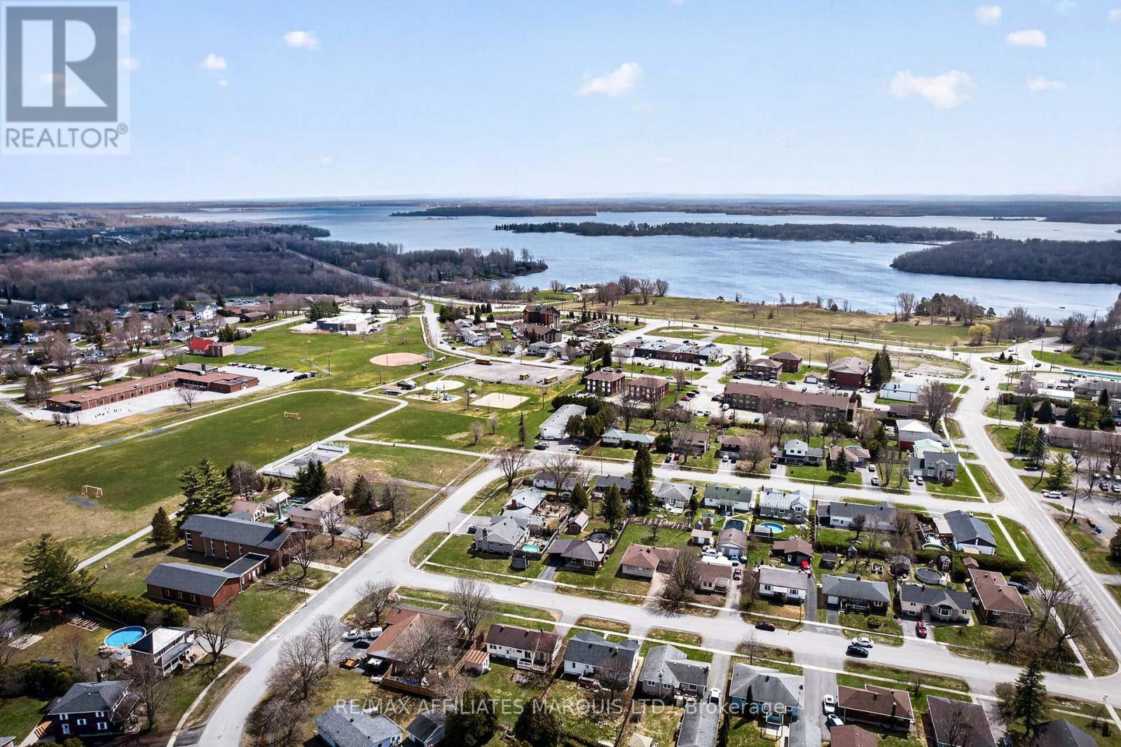 11 Gray Avenue, South Stormont, Ontario  K0C 1P0 - Photo 31 - X13032140