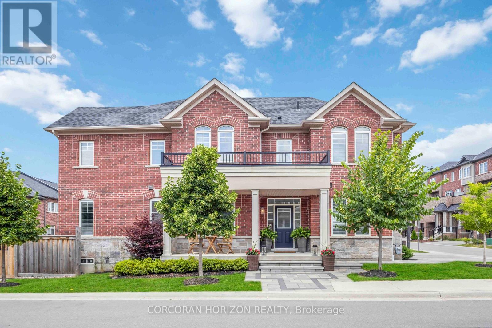 81 Dundonald Trail, Newmarket, Ontario  L3Y 0E1 - Photo 1 - N13032086