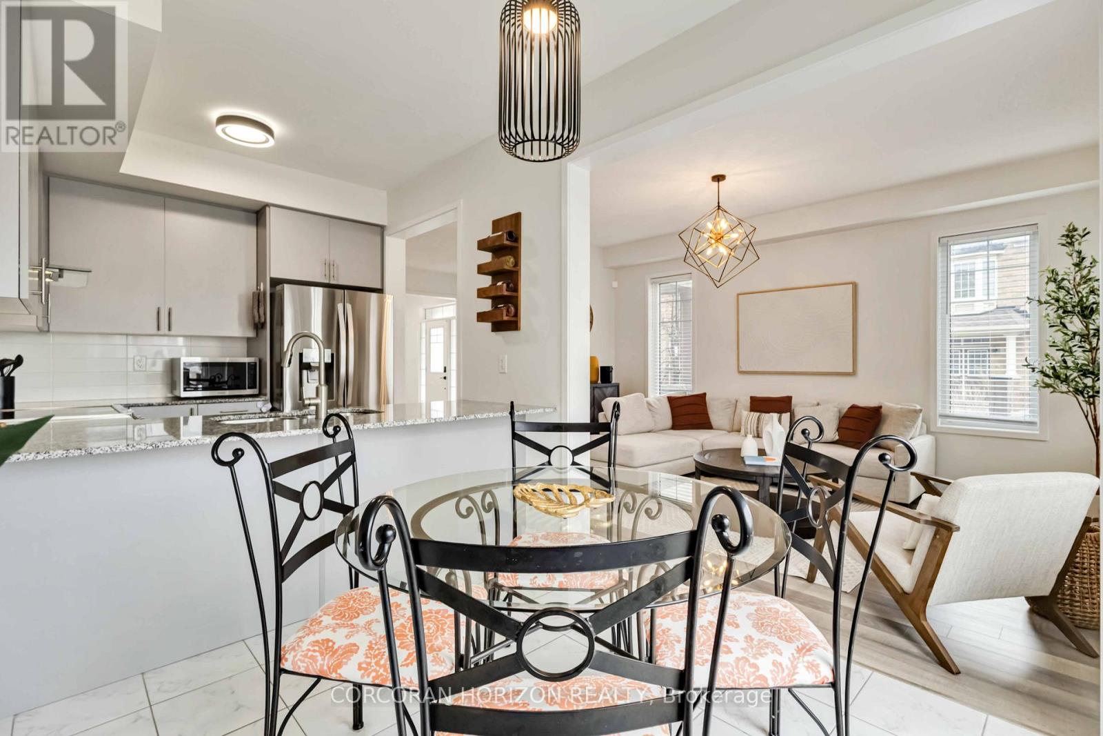 81 Dundonald Trail, Newmarket, Ontario  L3Y 0E1 - Photo 11 - N13032086