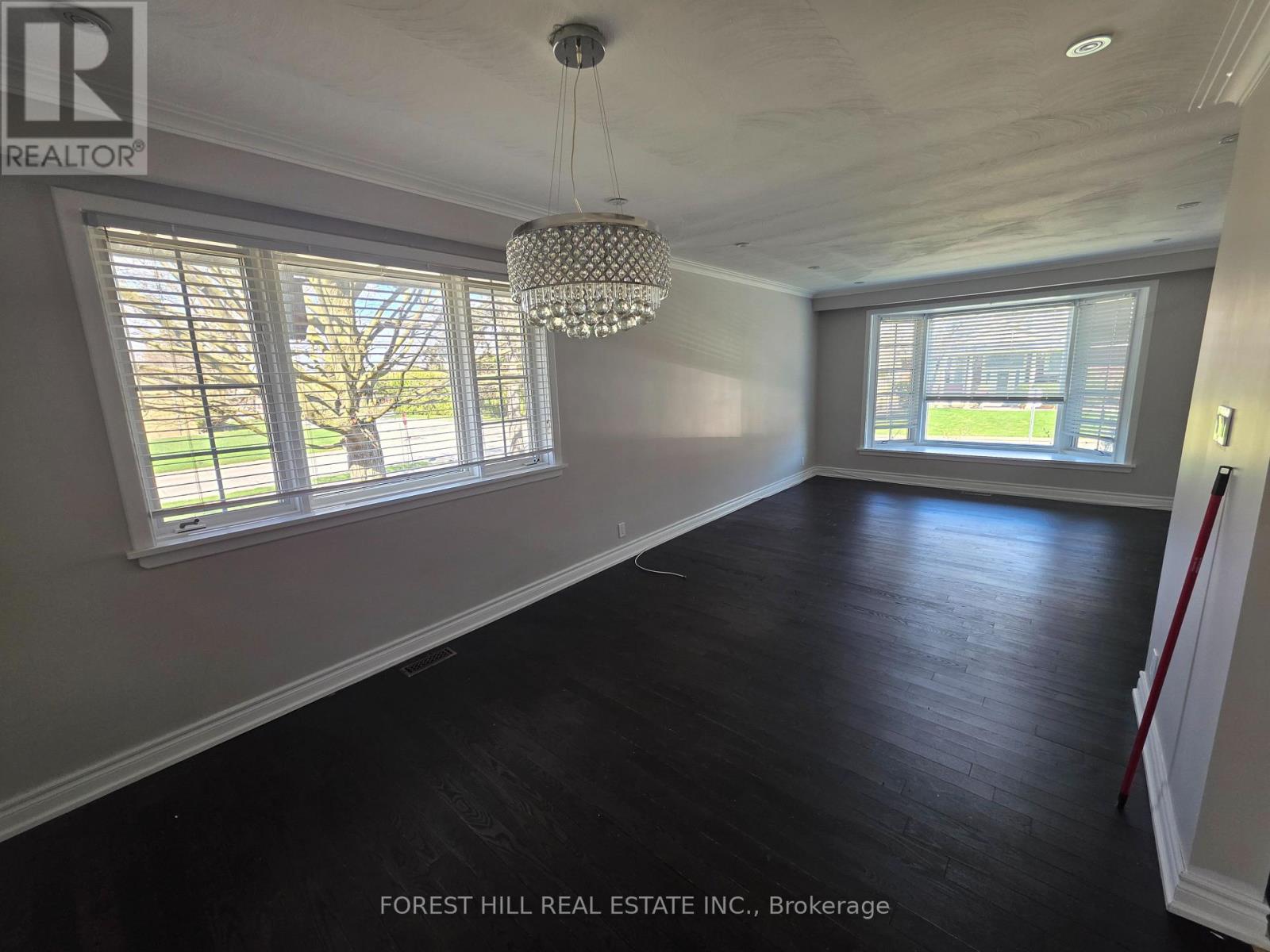 368 Fesserton Road, Richmond Hill, Ontario  L4C 1G2 - Photo 10 - N13032156