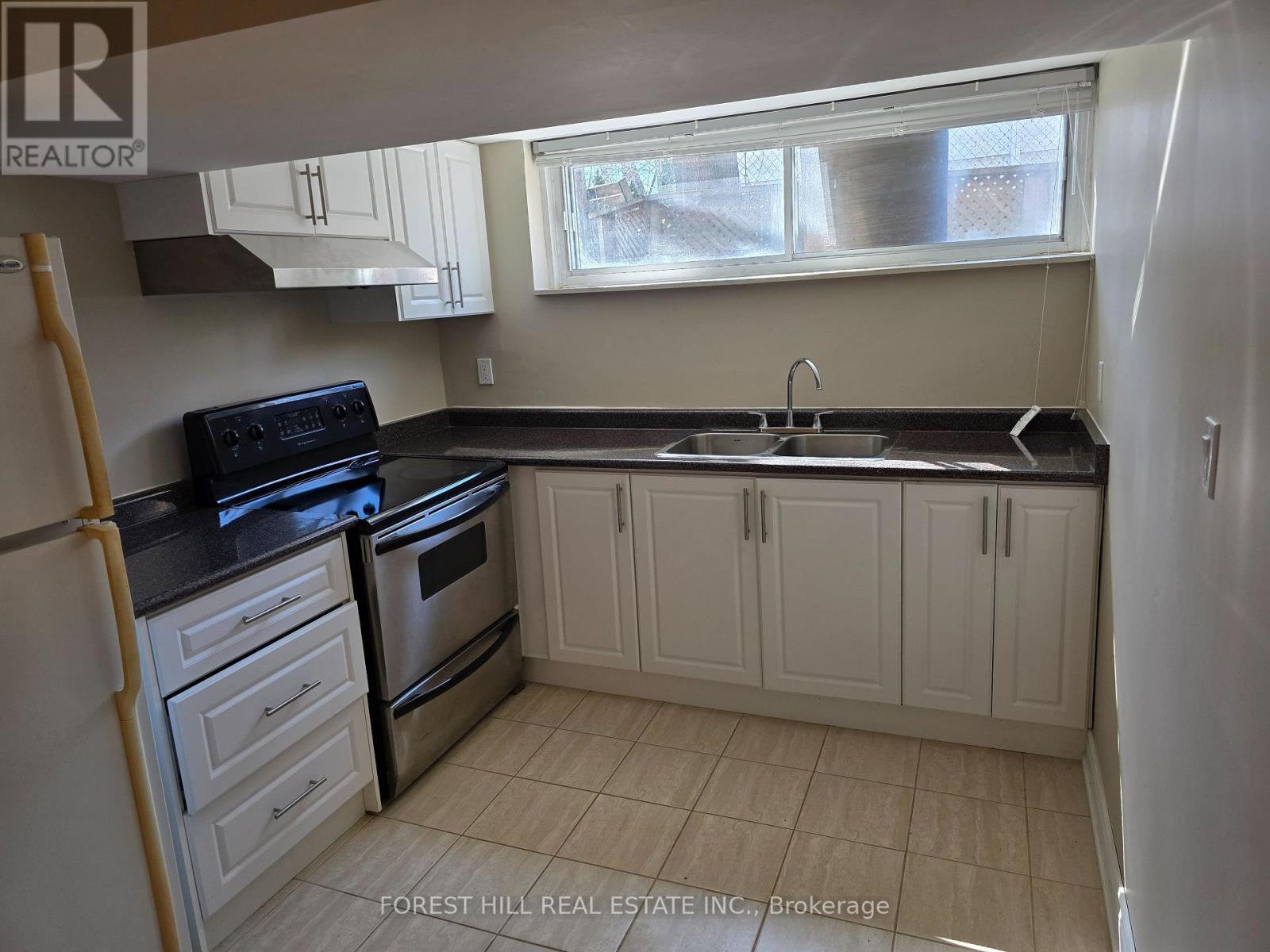 368 Fesserton Road, Richmond Hill, Ontario  L4C 1G2 - Photo 11 - N13032156