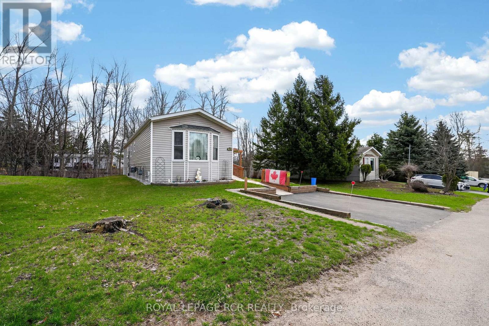 34 Jane Street, Oro-Medonte, Ontario  L3V 0P9 - Photo 3 - S13032144