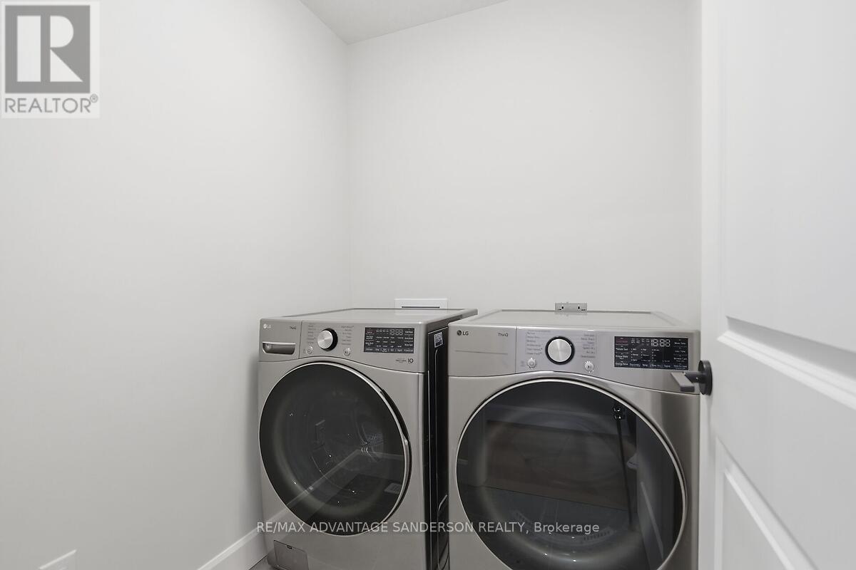 193 Bowman Drive, Middlesex Centre, Ontario  N0M 2A0 - Photo 36 - X12928390