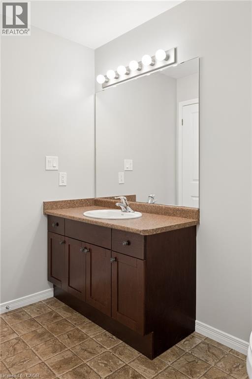 951 Zeller Crescent, Kitchener, Ontario  N2A 0C9 - Photo 20 - 40822986