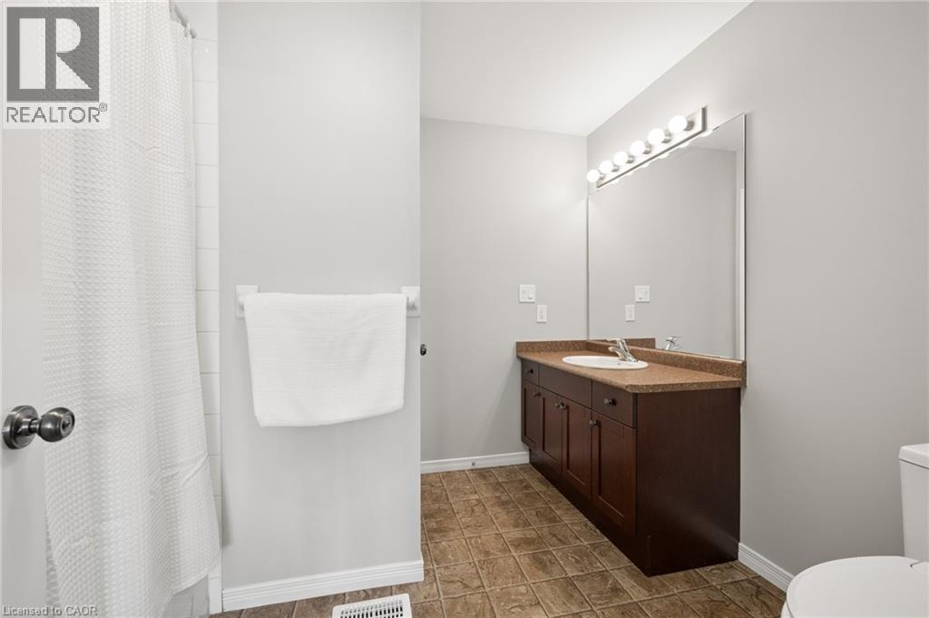 951 Zeller Crescent, Kitchener, Ontario  N2A 0C9 - Photo 21 - 40822986