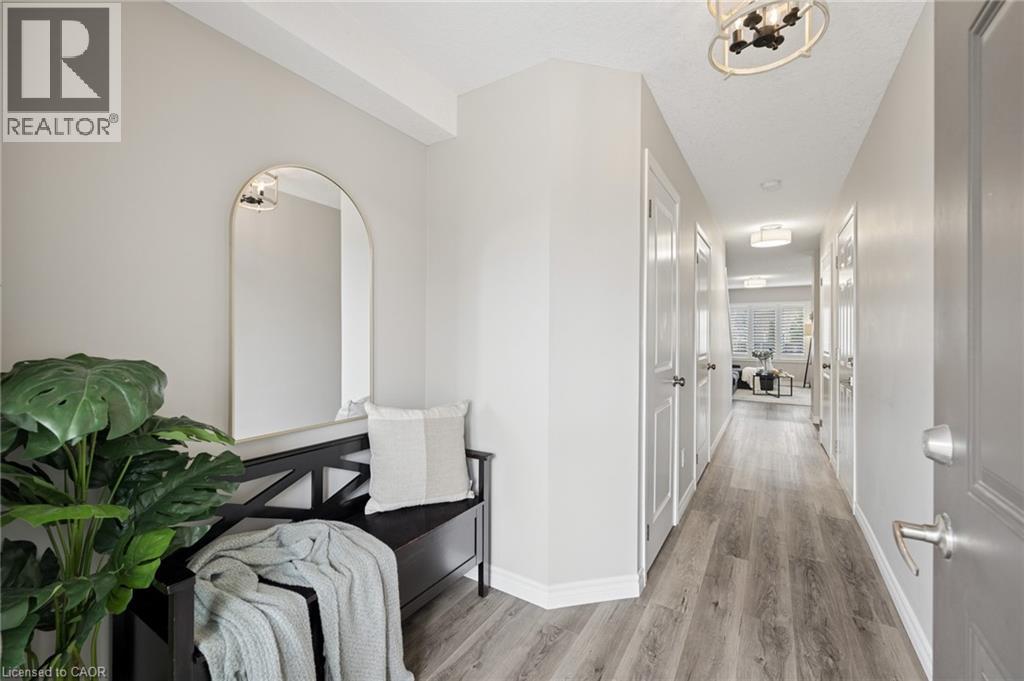 951 Zeller Crescent, Kitchener, Ontario  N2A 0C9 - Photo 3 - 40822986