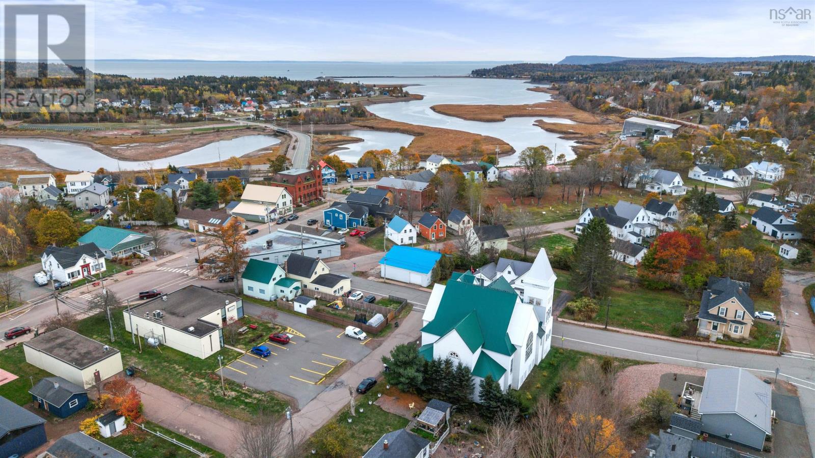 171 Queen Street, Parrsboro, Nova Scotia  B0M 1S0 - Photo 2 - 202527070