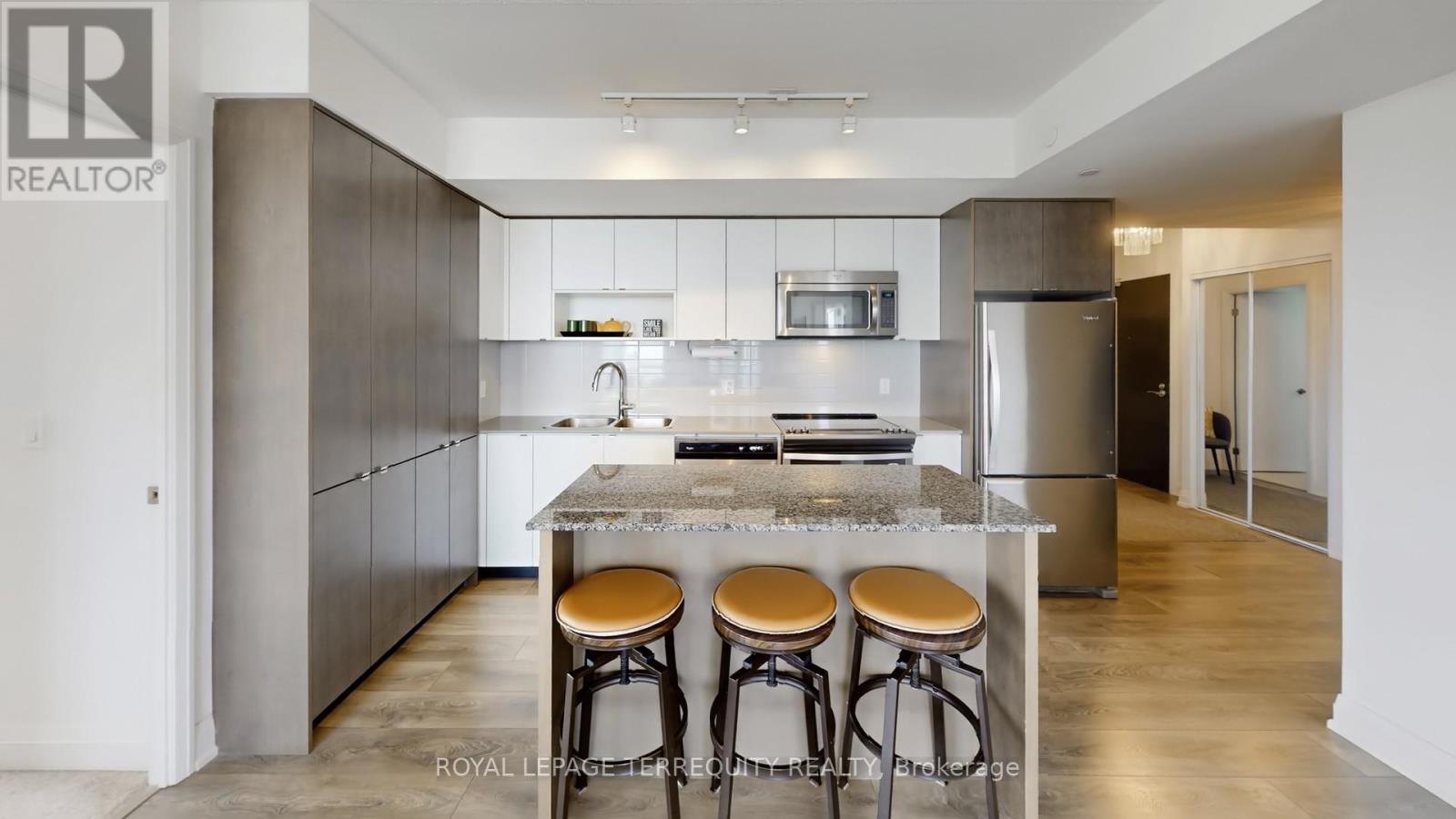 1304 - 9 Valhalla Inn Road, Toronto, Ontario  M9B 0B2 - Photo 16 - W13032028