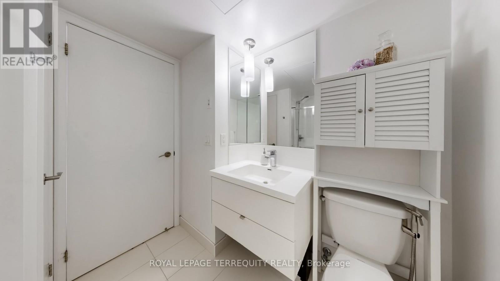 1304 - 9 Valhalla Inn Road, Toronto, Ontario  M9B 0B2 - Photo 22 - W13032028