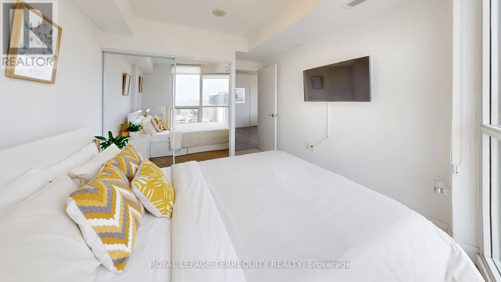 1304 - 9 Valhalla Inn Road, Toronto, Ontario  M9B 0B2 - Photo 27 - W13032028