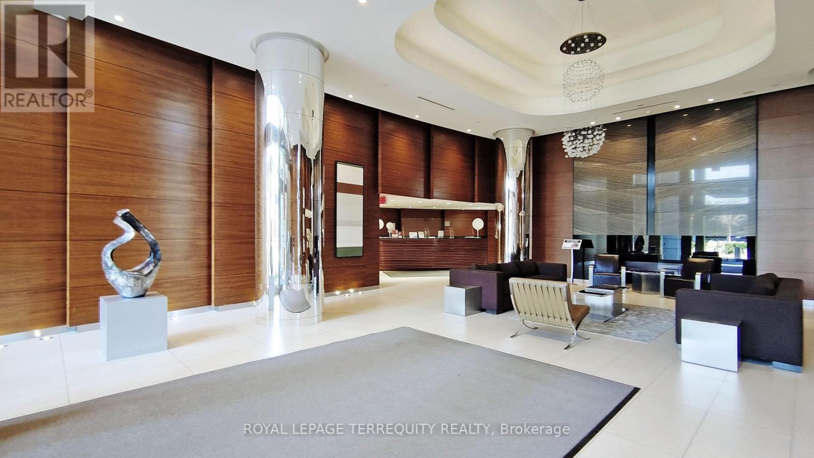 1304 - 9 Valhalla Inn Road, Toronto, Ontario  M9B 0B2 - Photo 4 - W13032028