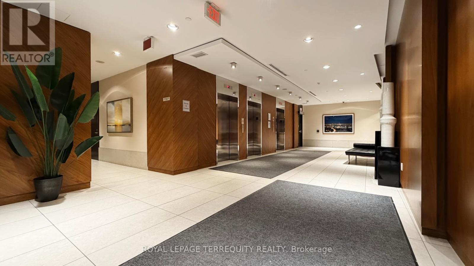 1304 - 9 Valhalla Inn Road, Toronto, Ontario  M9B 0B2 - Photo 6 - W13032028