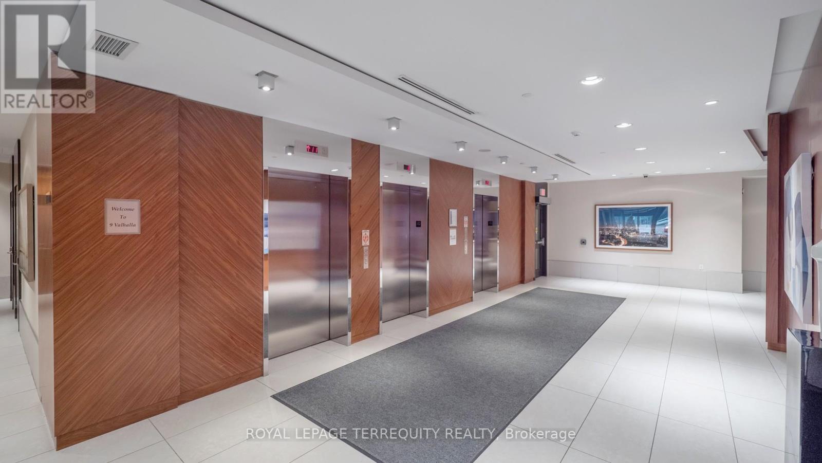 1304 - 9 Valhalla Inn Road, Toronto, Ontario  M9B 0B2 - Photo 7 - W13032028