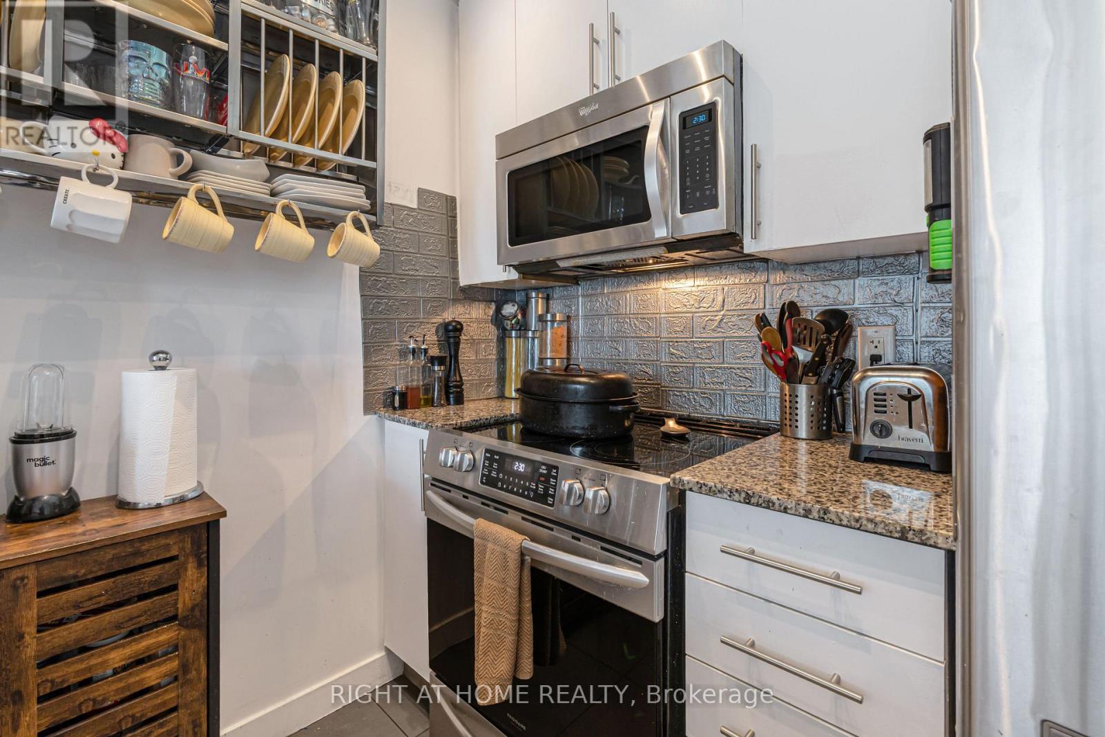 2305 - 4099 Brickstone Mews, Mississauga, Ontario  L5B 0G2 - Photo 10 - W13032090