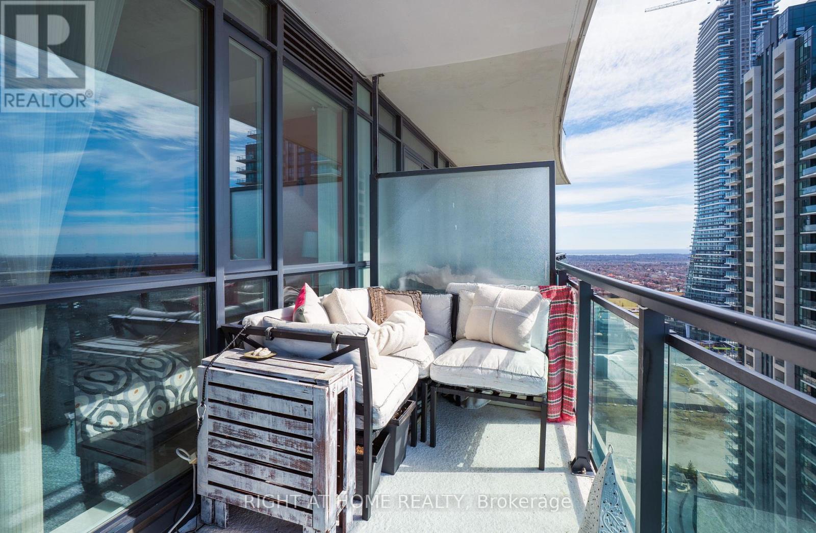 2305 - 4099 Brickstone Mews, Mississauga, Ontario  L5B 0G2 - Photo 19 - W13032090