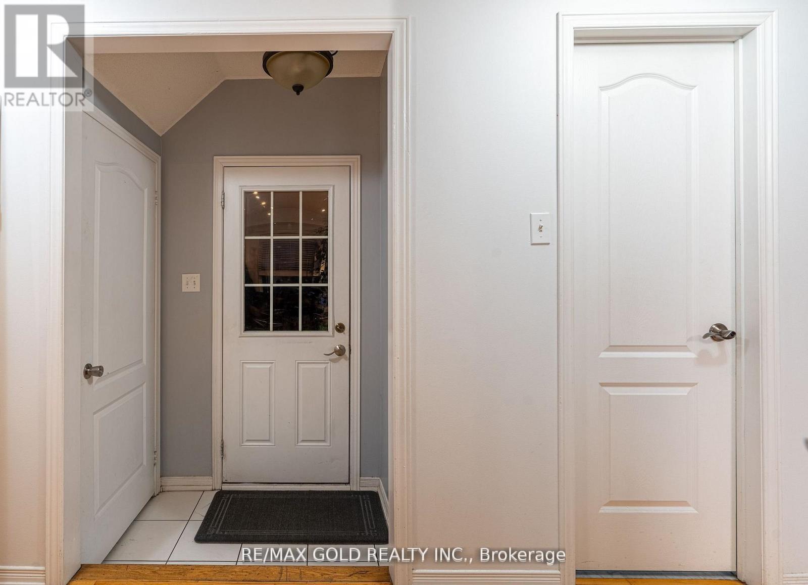 46 Egypt Drive, Brampton, Ontario  L6R 2T9 - Photo 10 - W13032106