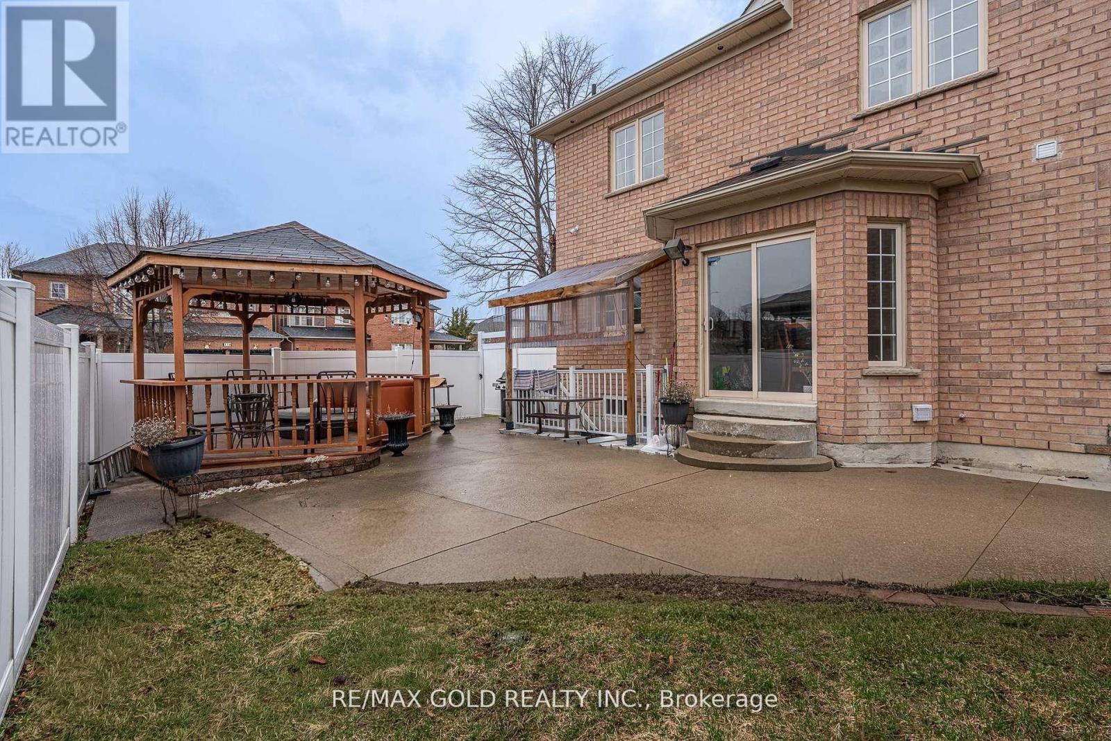 46 Egypt Drive, Brampton, Ontario  L6R 2T9 - Photo 35 - W13032106