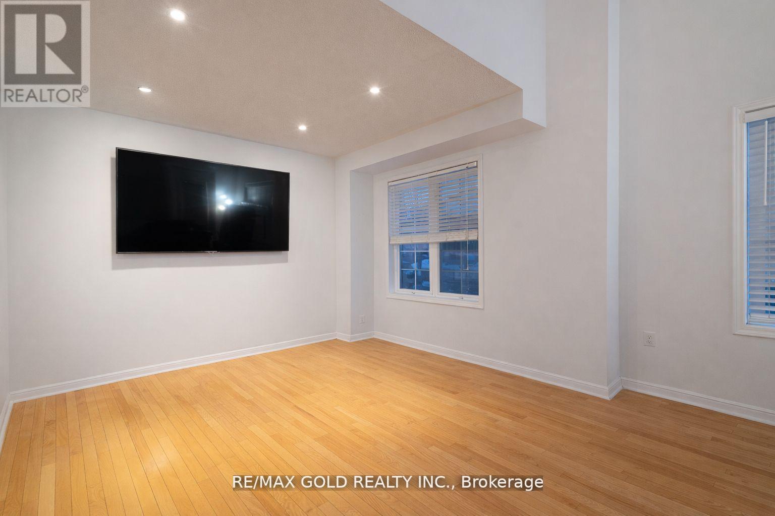 46 Egypt Drive, Brampton, Ontario  L6R 2T9 - Photo 7 - W13032106