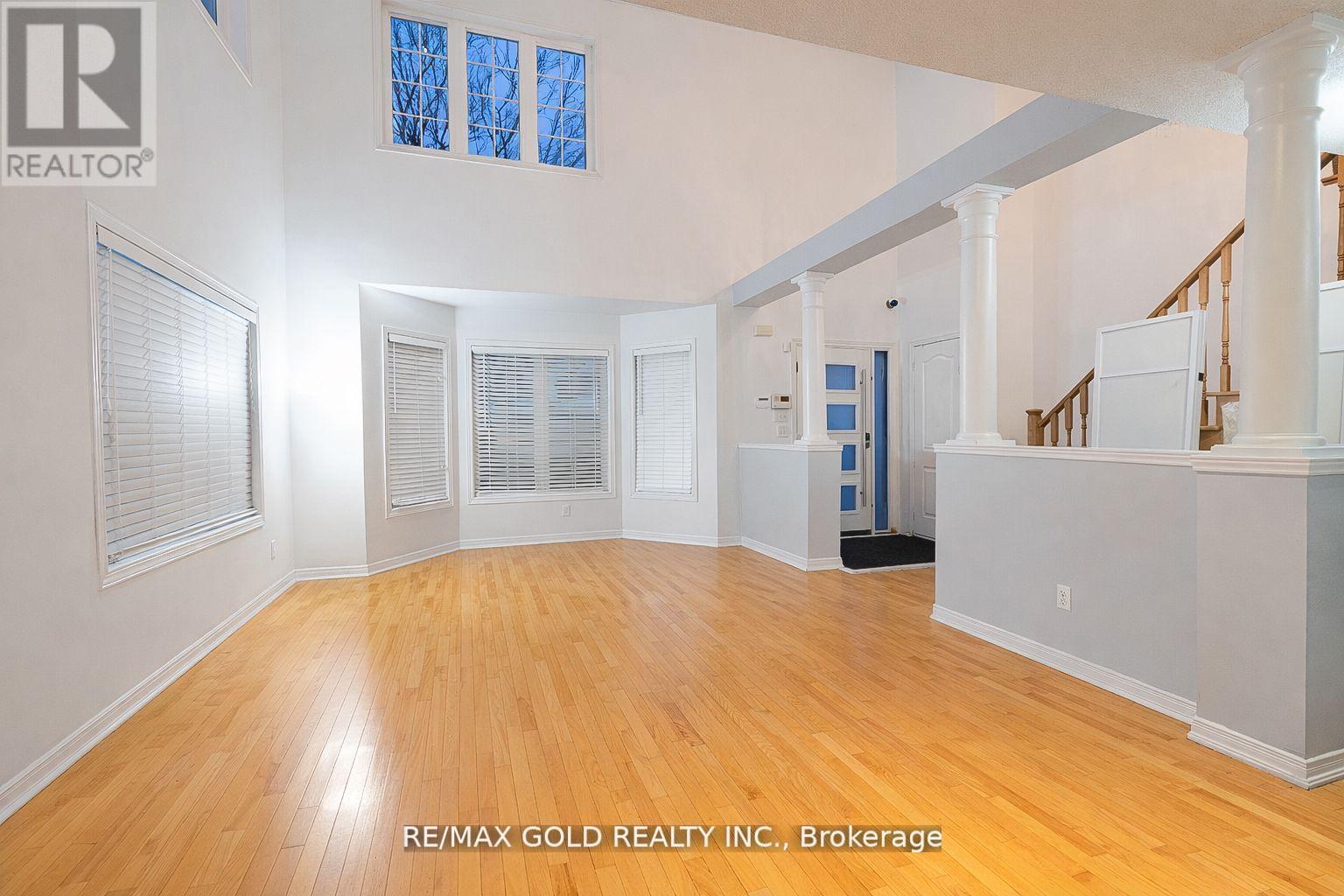 46 Egypt Drive, Brampton, Ontario  L6R 2T9 - Photo 8 - W13032106