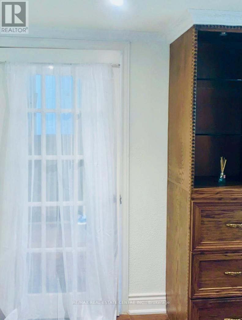 Lower - 2965 Weston Road, Toronto, Ontario  M9M 2S9 - Photo 18 - W13032110