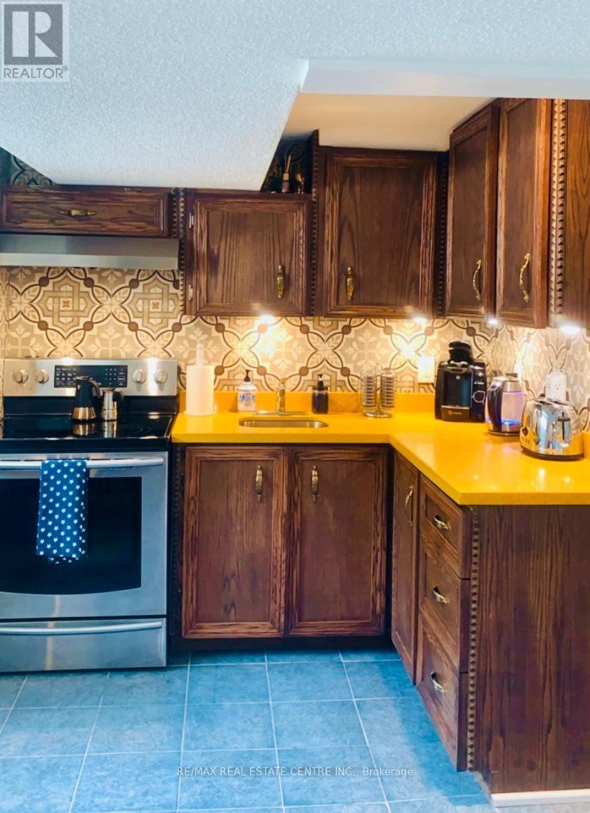 Lower - 2965 Weston Road, Toronto, Ontario  M9M 2S9 - Photo 23 - W13032110