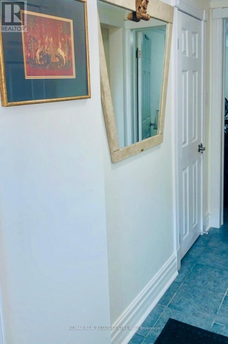 Lower - 2965 Weston Road, Toronto, Ontario  M9M 2S9 - Photo 9 - W13032110