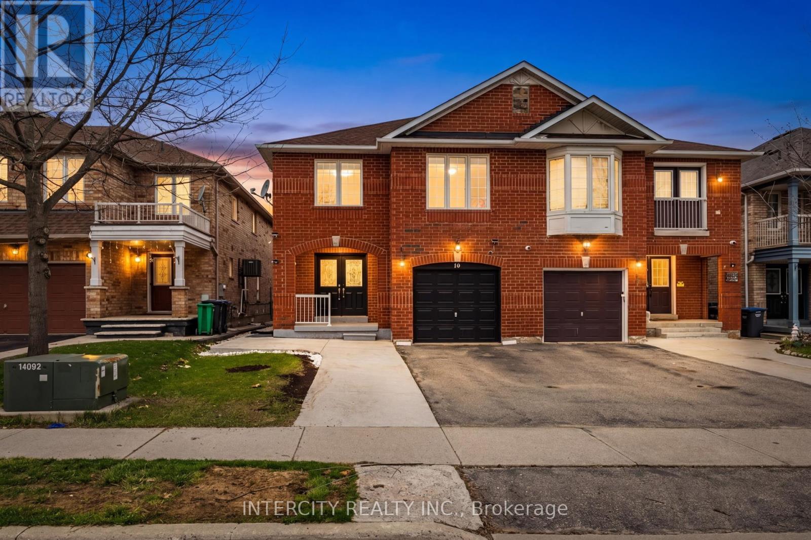 10 CAPISTRO STREET, Brampton, Ontario