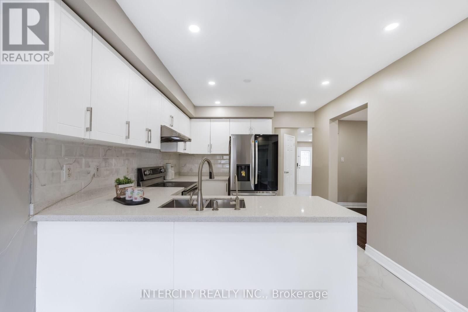 10 Capistro Street, Brampton, Ontario  L7A 3J3 - Photo 17 - W13032130