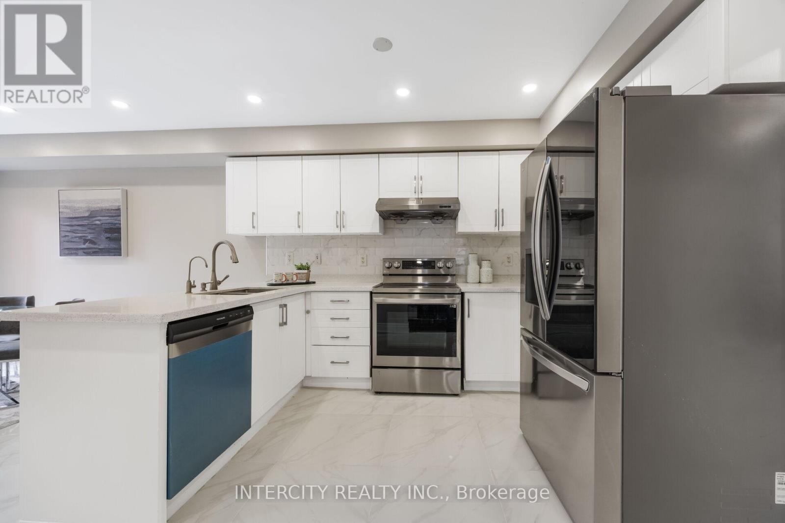 10 Capistro Street, Brampton, Ontario  L7A 3J3 - Photo 18 - W13032130