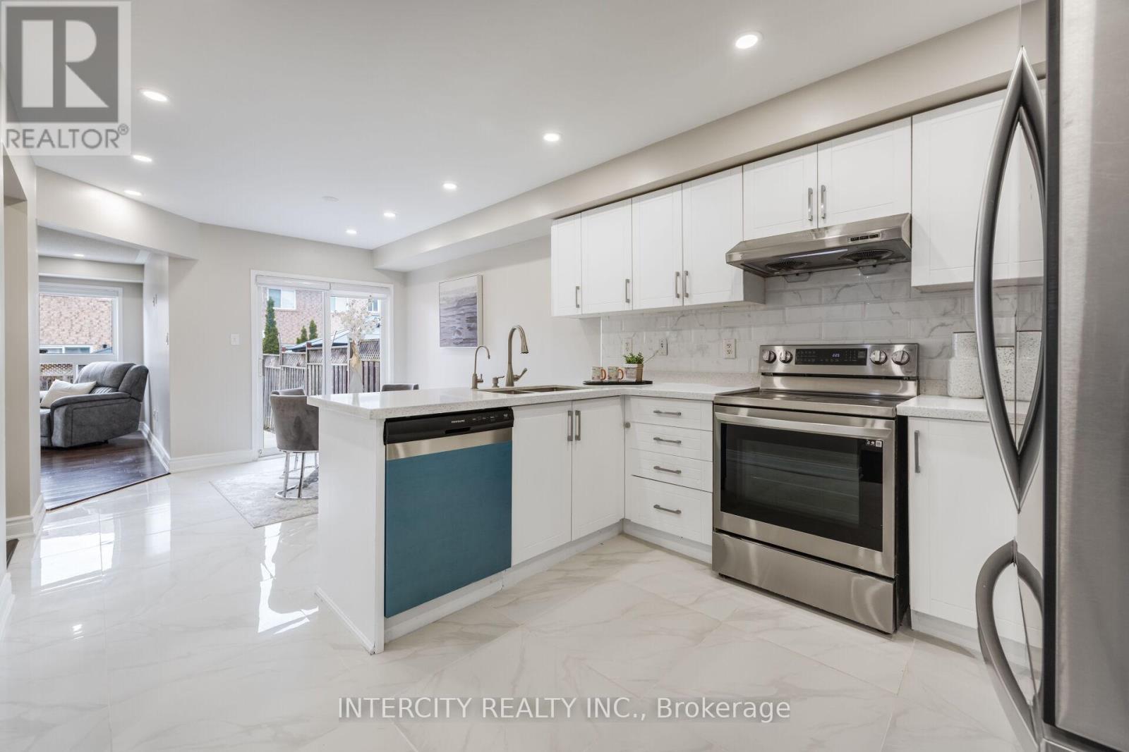 10 Capistro Street, Brampton, Ontario  L7A 3J3 - Photo 19 - W13032130