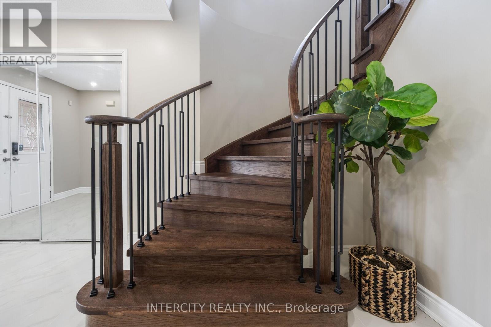 10 Capistro Street, Brampton, Ontario  L7A 3J3 - Photo 23 - W13032130